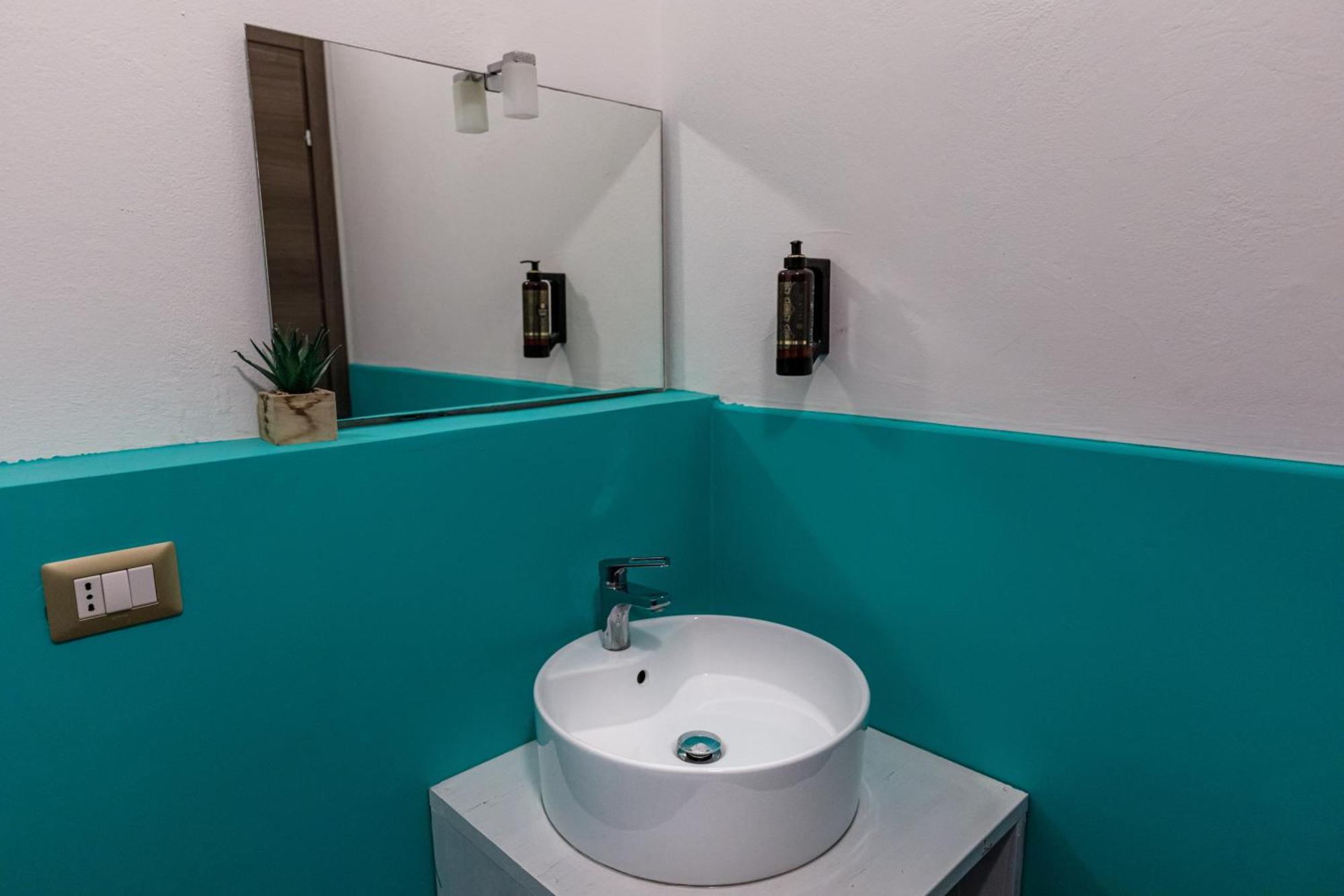 Onlyrooms Iii - Recommended For Under 30s