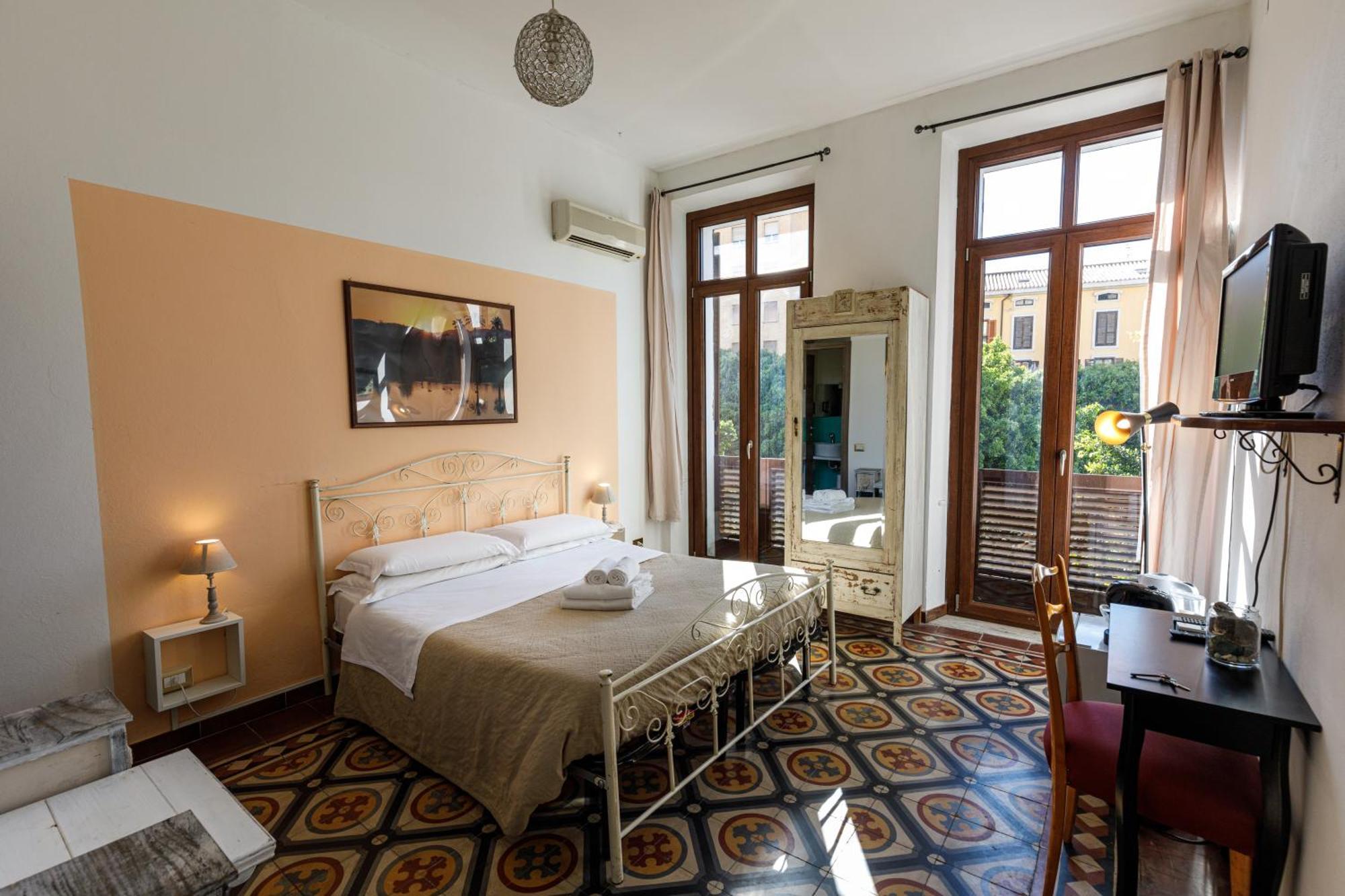 Onlyrooms Iii - Recommended For Under 30s Guest house Cagliari