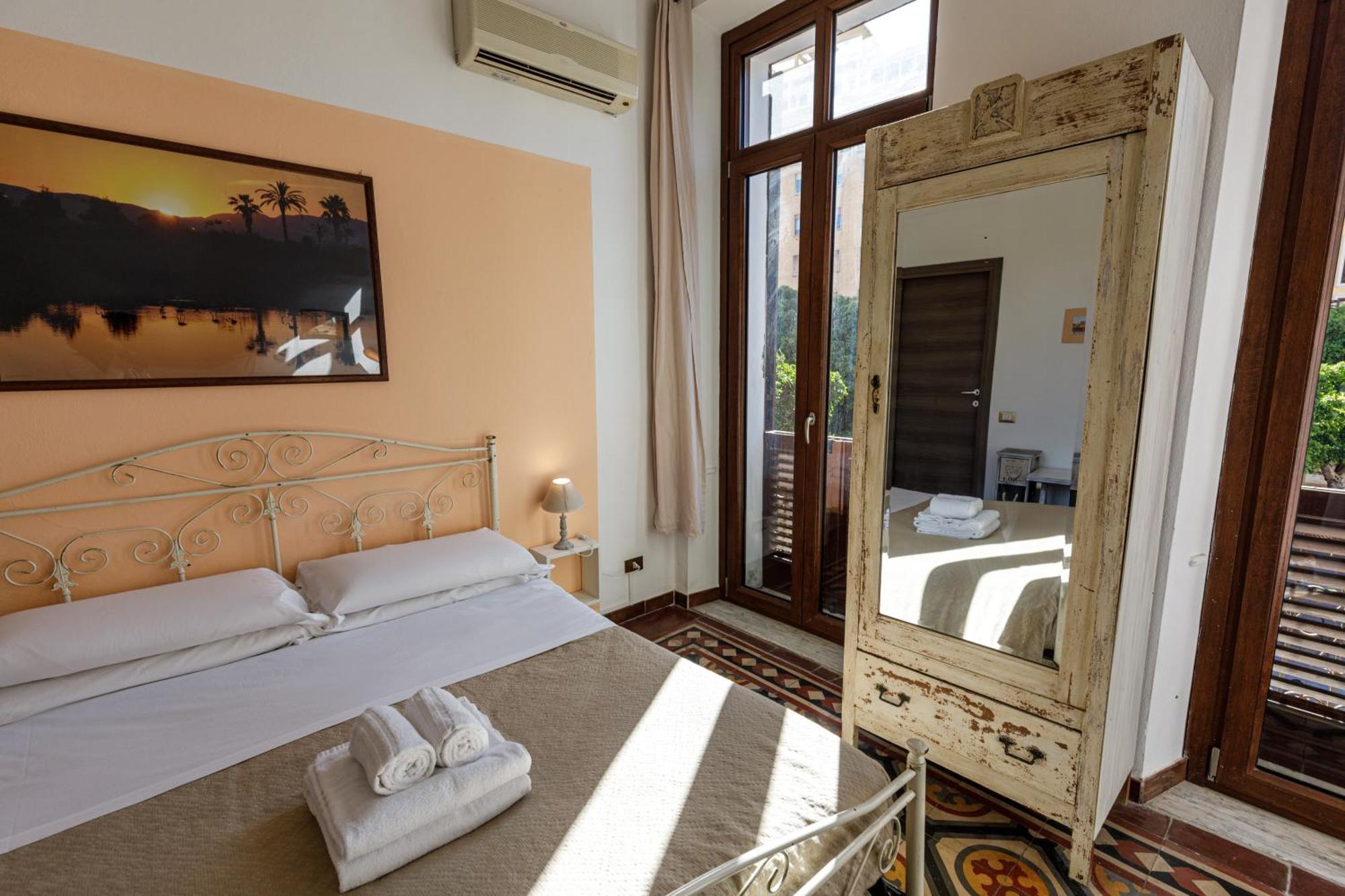 Onlyrooms Iii - Recommended For Under 30s