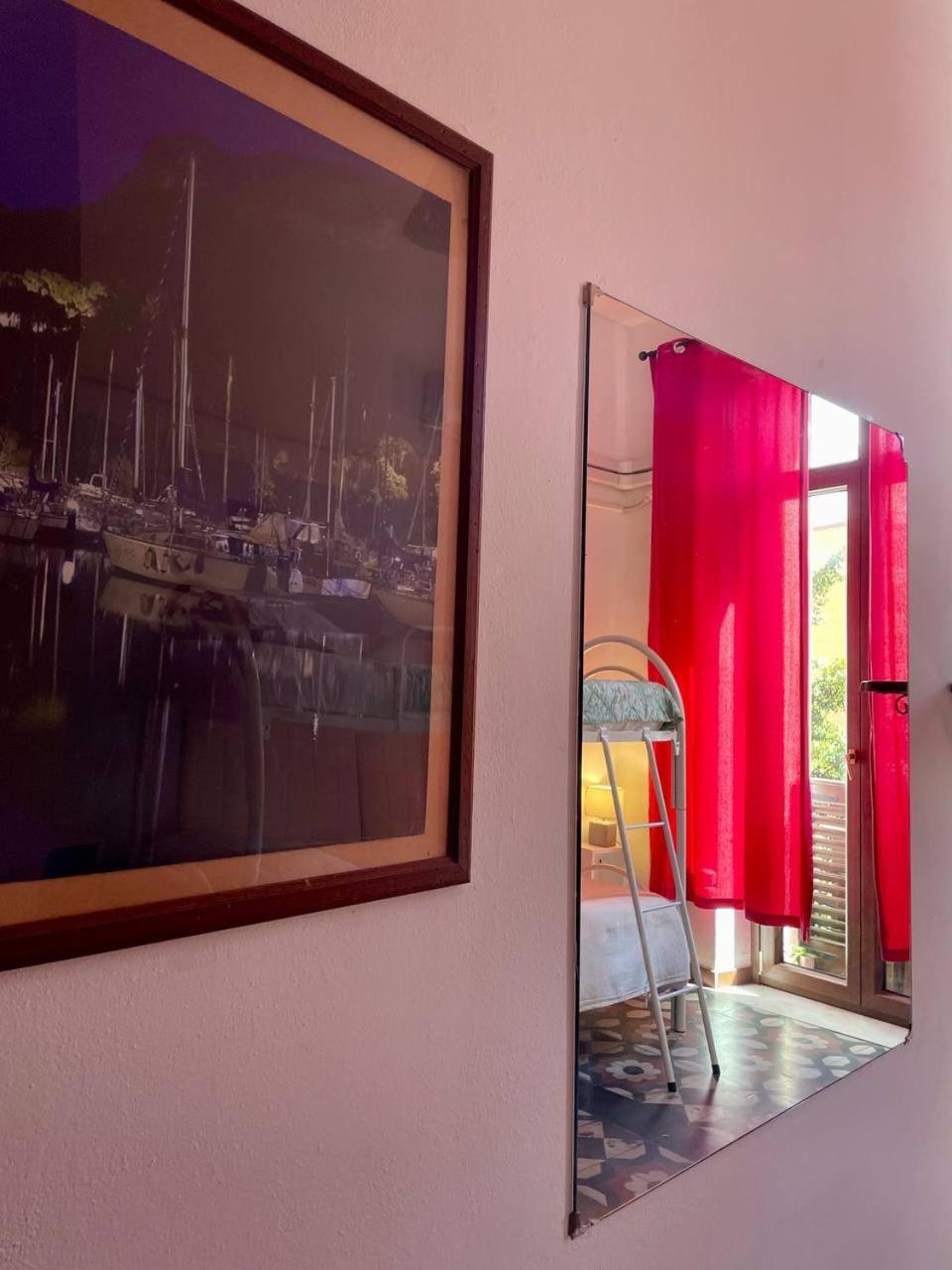 Onlyrooms Iii - Recommended For Under 30s Guest house