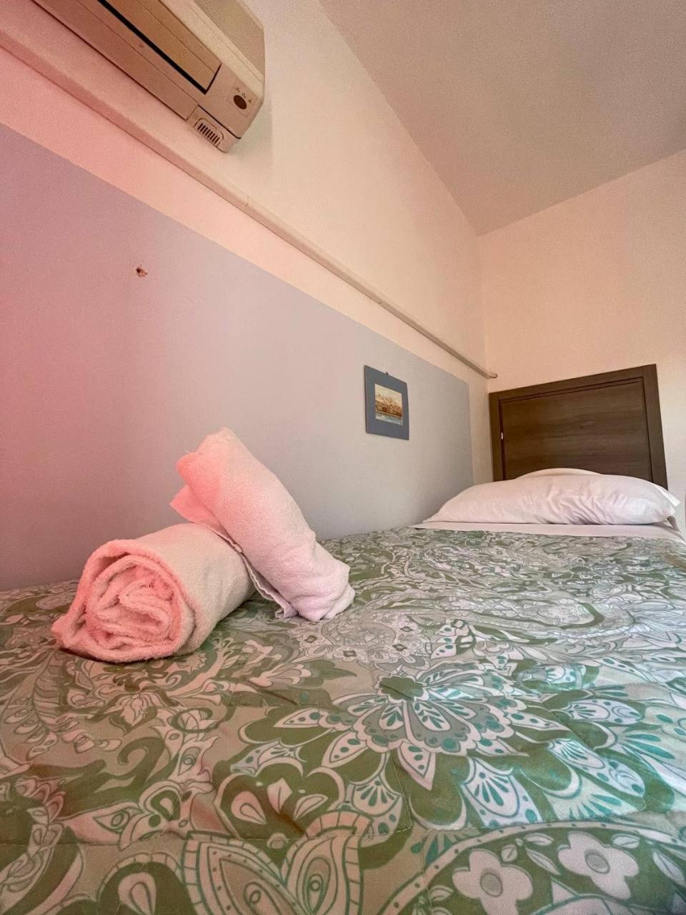 Onlyrooms Iii - Recommended For Under 30s