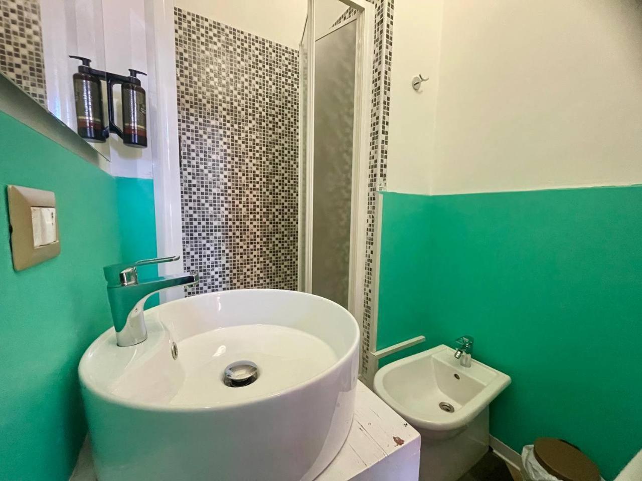 Onlyrooms Iii - Recommended For Under 30s Guest house *